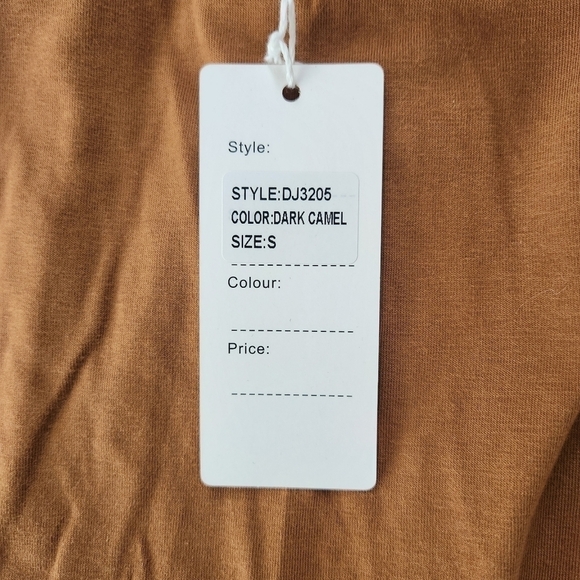 Daisy Dark Camel Jumpsuit. Size Small. New. - Picture 6 of 6